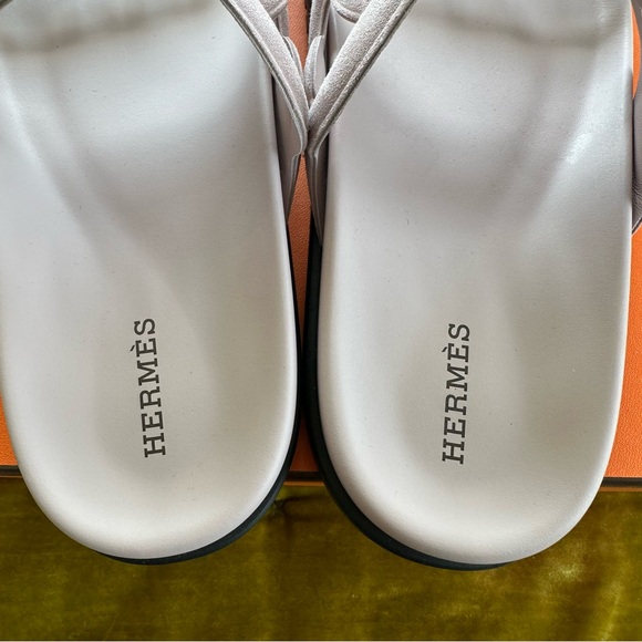 Hermes Extra Sandal in Rose Porcelaine - Picture 9 of 13